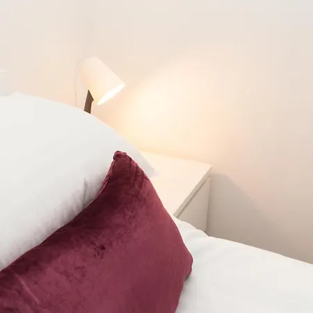 Tatil Evi Mycityhaven The Kingsweston - Flexible Sleeps 7 *